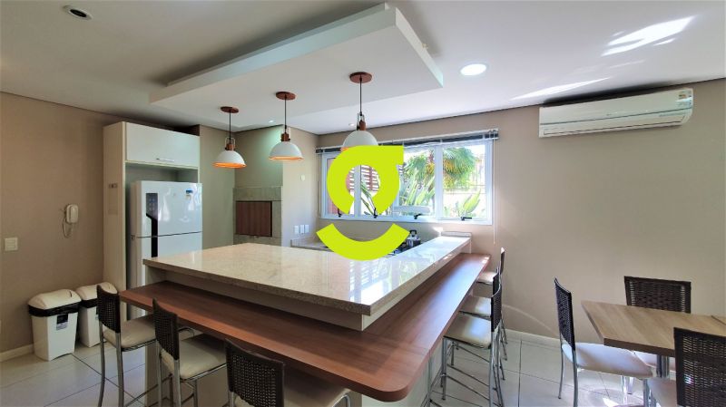 Apartamento, 73m, 2 dormit. su�te, semi mobiliado