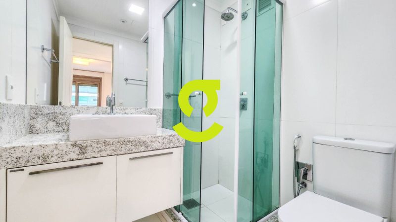 timo apto andar alto, semi mobiliado, 72m priv, 2...