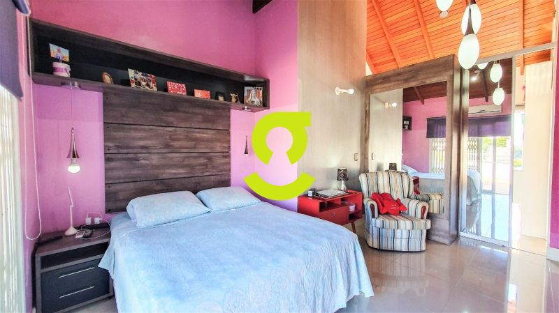 tima casa quadriplex, 396m priv, MOBILIADA, larei...