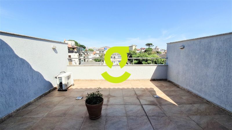 tima casa quadriplex, 396m priv, MOBILIADA, larei...
