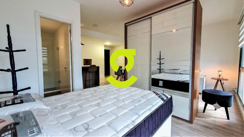 timo loft, ensolarado, MOBILIADO, novo, vaga e in...