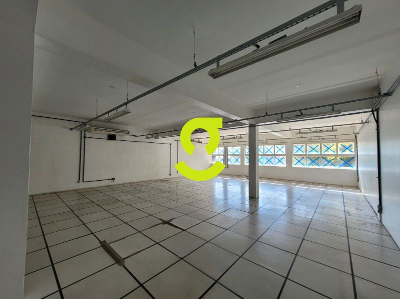 PR�DIO CORPORATIVO | 4.900m� PRIVATIVOS + ESTACION...