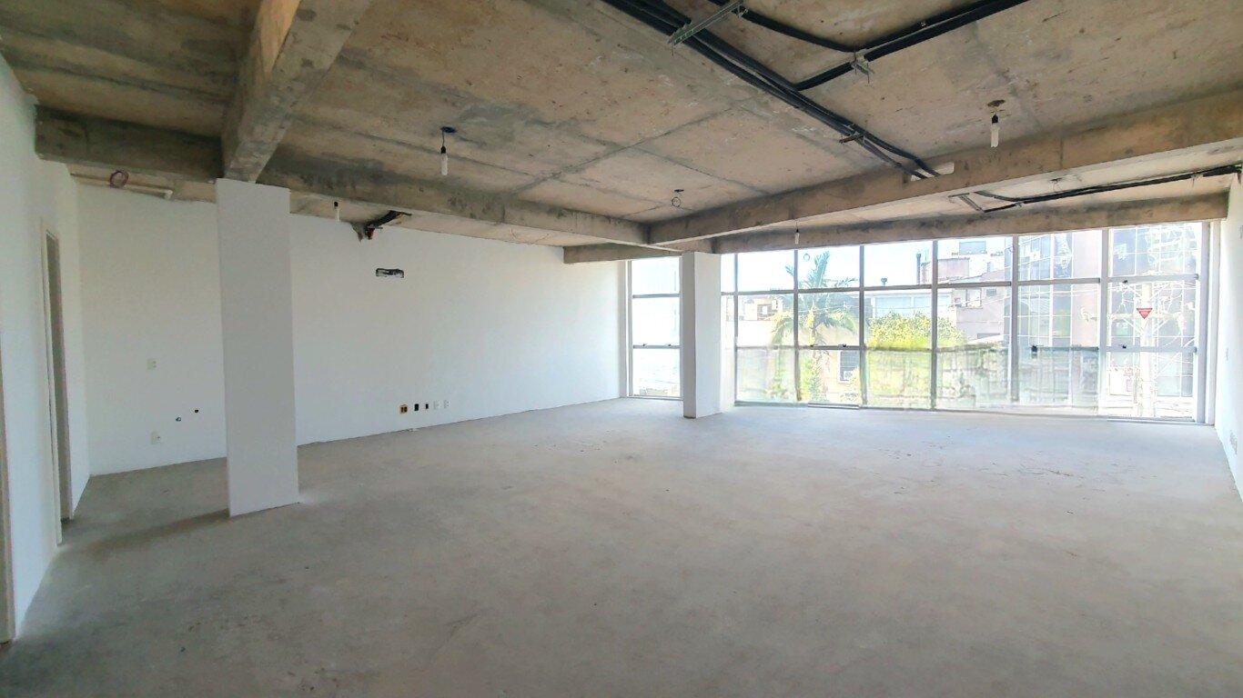 Prdio Comercial no bairro MOINHOS DE VENTO em PORTO ALEGRE
