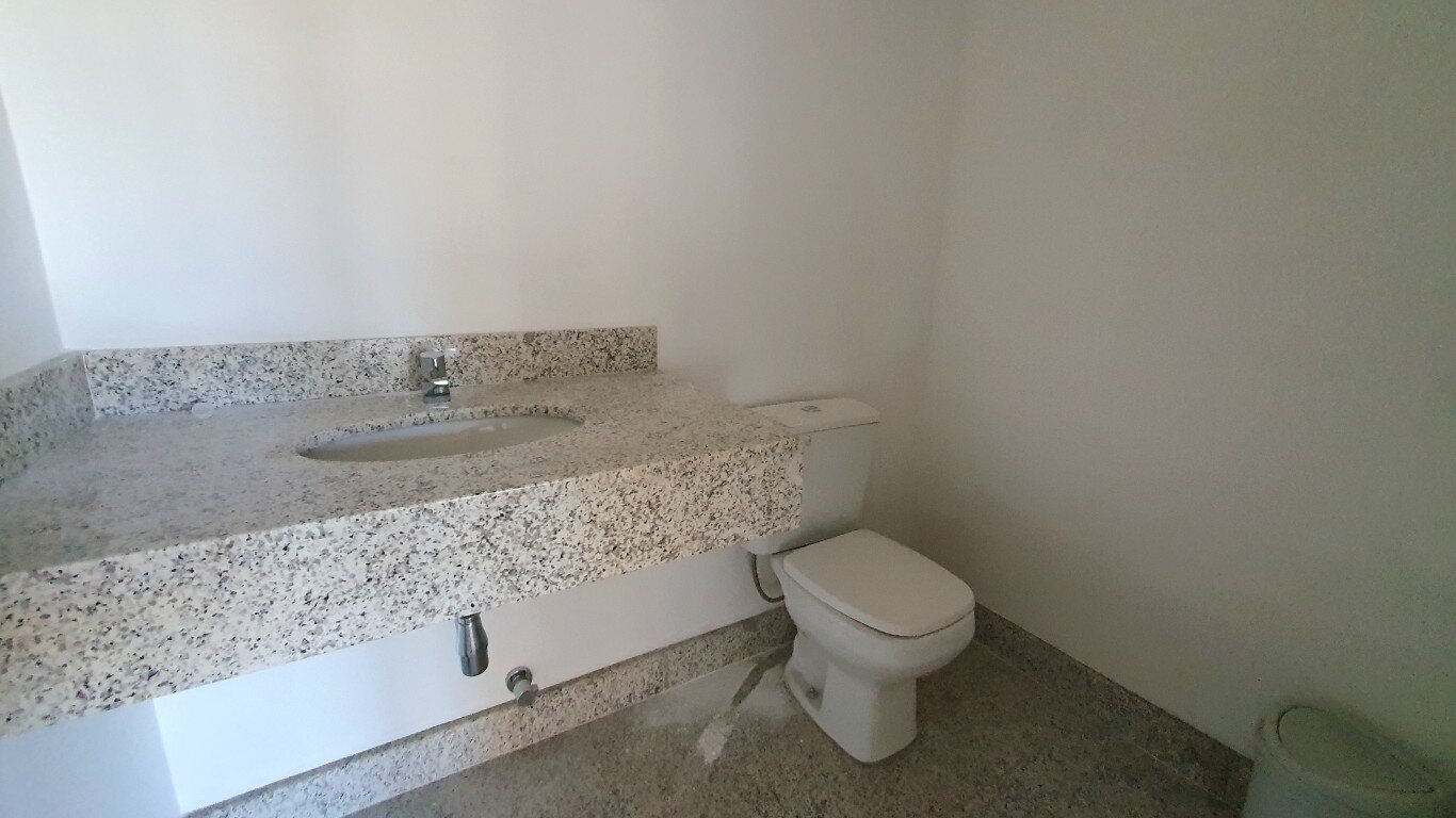 Prdio Comercial no bairro MOINHOS DE VENTO em PORTO ALEGRE