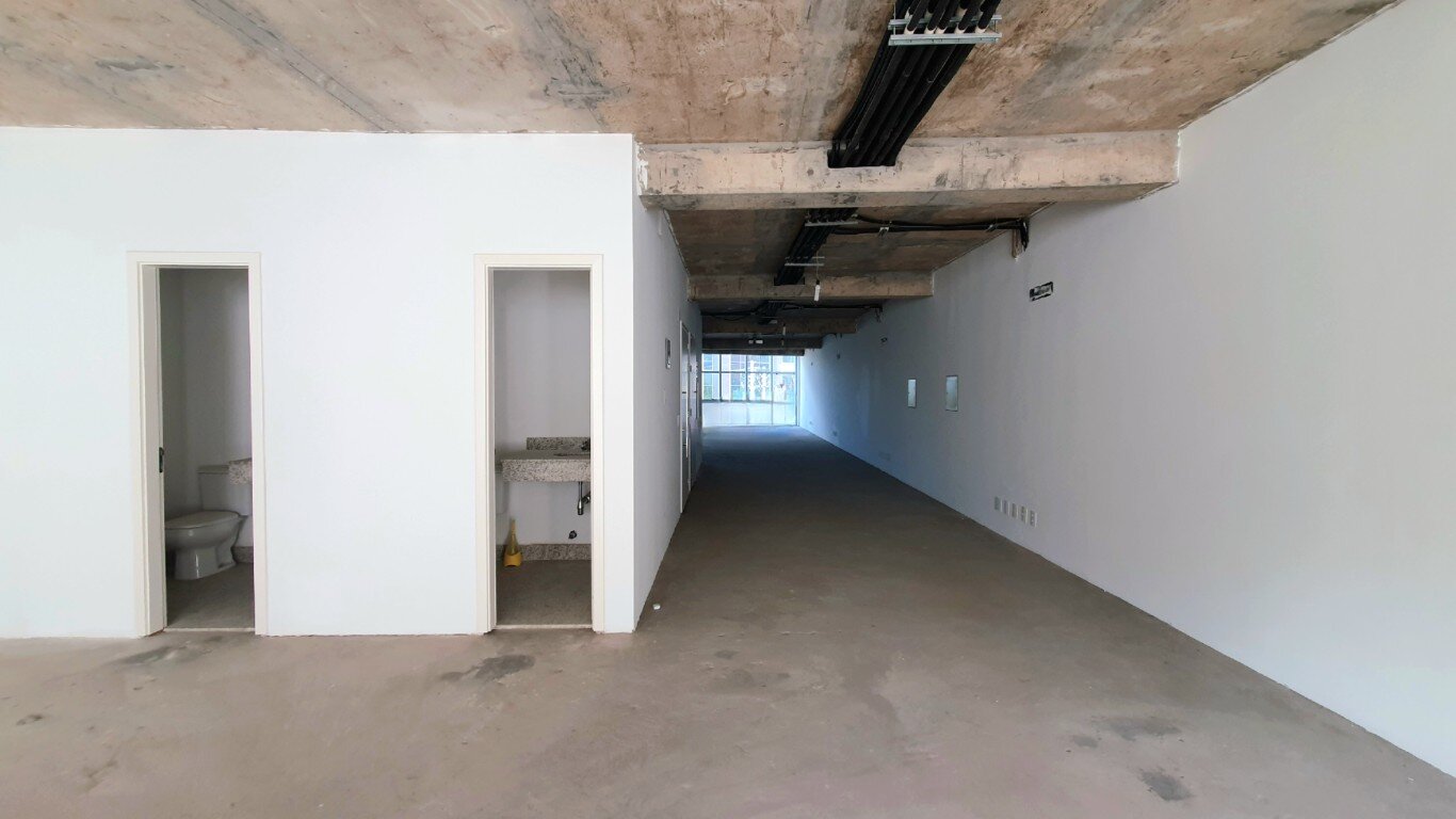 Prdio Comercial no bairro MOINHOS DE VENTO em PORTO ALEGRE