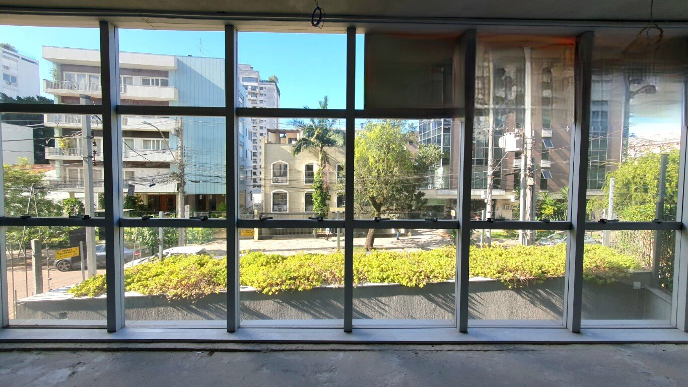 Prdio Comercial no bairro MOINHOS DE VENTO em PORTO ALEGRE
