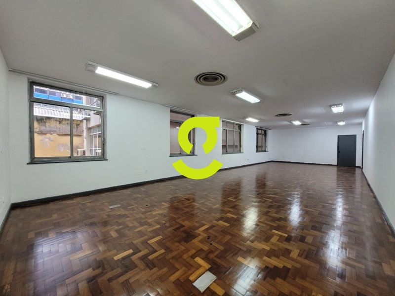 CONJUNTO COMERCIAL 1000m� NO CENTRO HIST�RICO | PO...