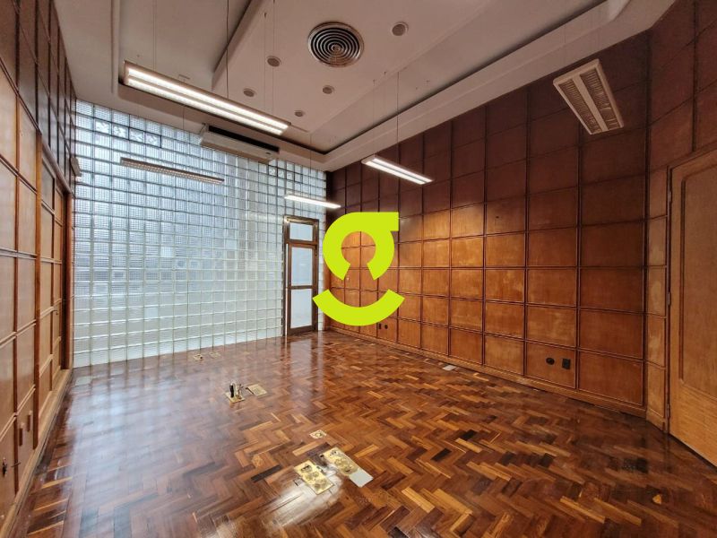CONJUNTO COMERCIAL 1000m� NO CENTRO HIST�RICO | PO...