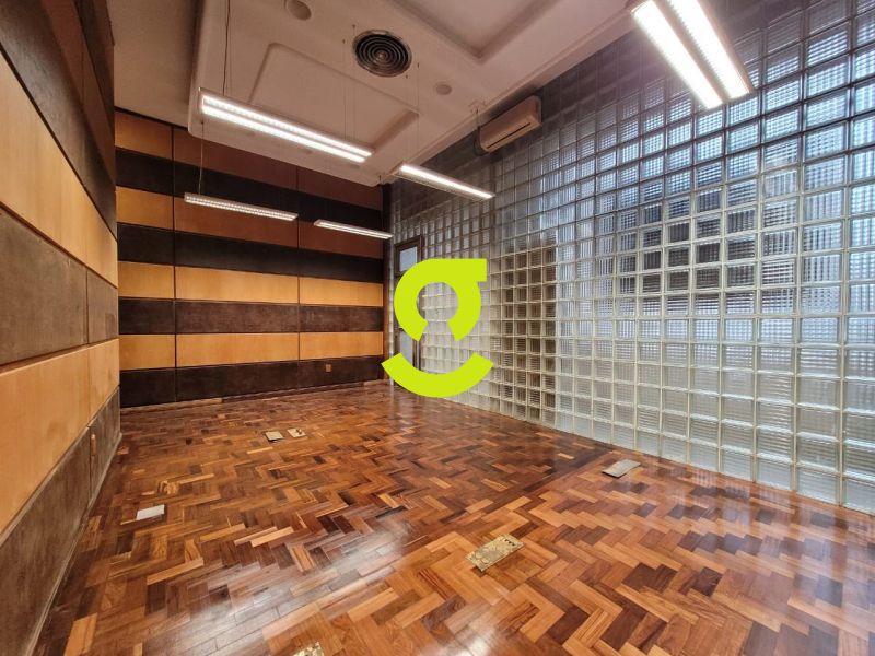 CONJUNTO COMERCIAL 1000m� NO CENTRO HIST�RICO | PO...