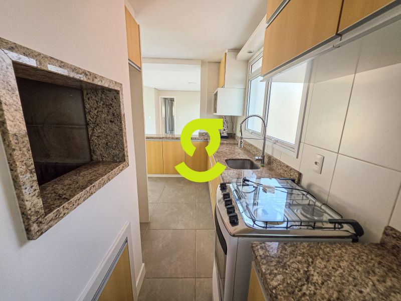 �timo apto em andar alto, semi mobiliado, 124m pri...