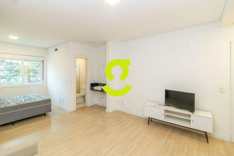 Studio Mobiliado com Vista para �rea Verde | Ao La...