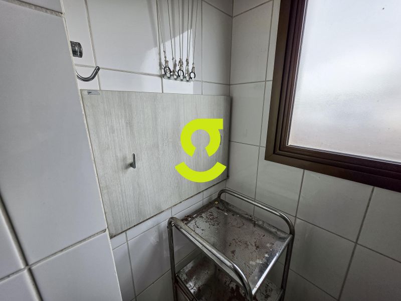 �timo apto muito bem equipado, andar alto, 79m, ar...