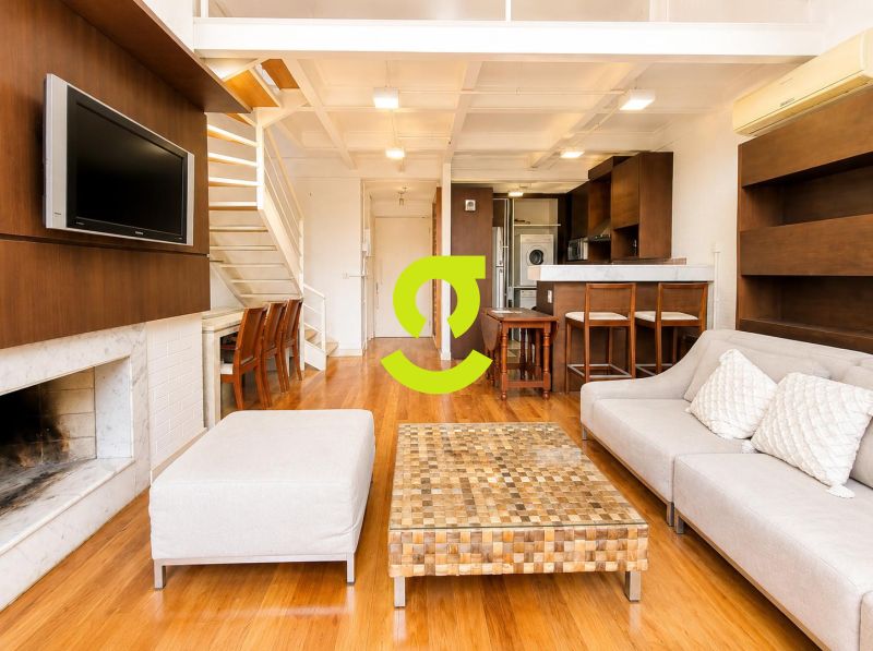 Loft Duplex Mobiliado com 84m�, 2 Vagas e Hidromas...
