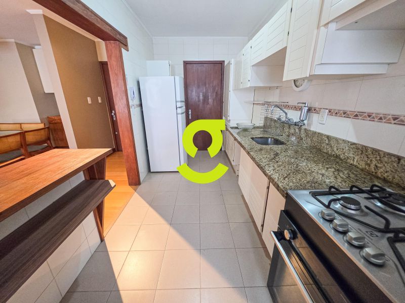 �timo apto semi mobiliado, 102m priv, ar condicion...