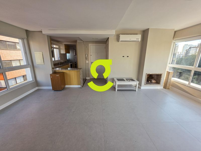 �timo apto em andar alto, semi mobiliado, 124m pri...