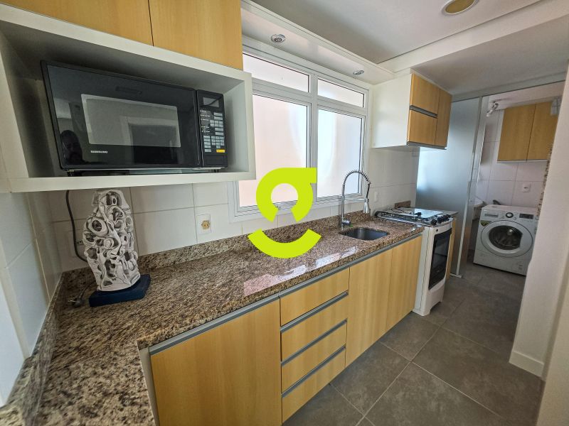 �timo apto em andar alto, semi mobiliado, 124m pri...