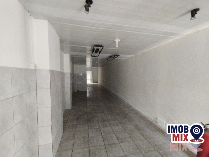 Loja em Porto Alegre no bairro Passo da Areia