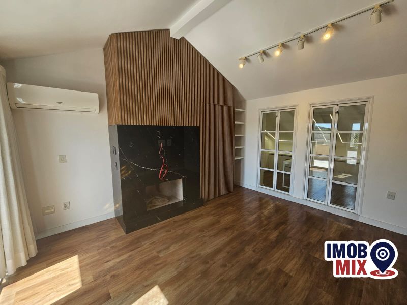 Casa em Condominio fechado com portaria e infra total