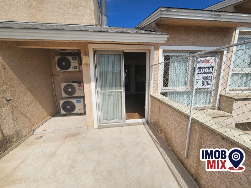 Casa em Condominio fechado com portaria e infra total