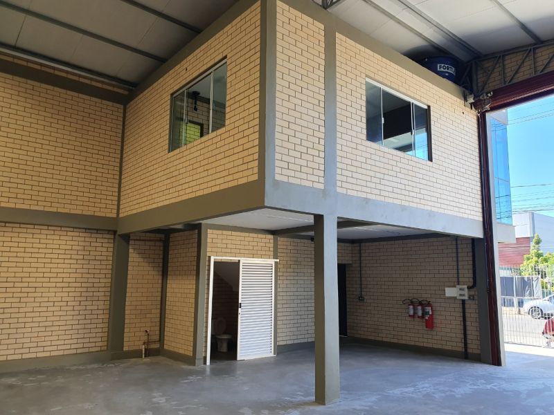 PAVILHÃO no bairro MATHIAS VELHO em CANOAS
