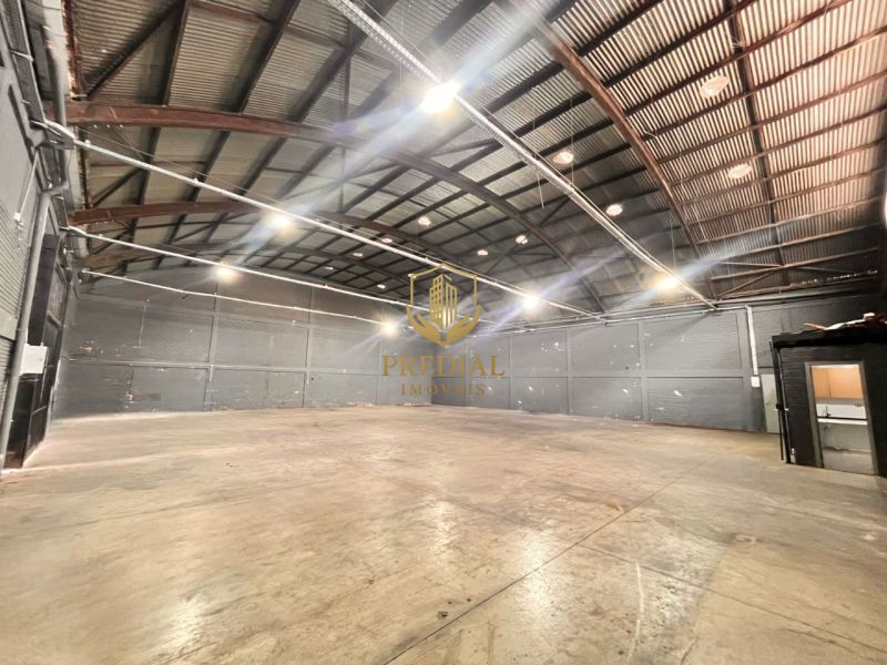 PAVILHÃO no bairro NITERÓI em CANOAS