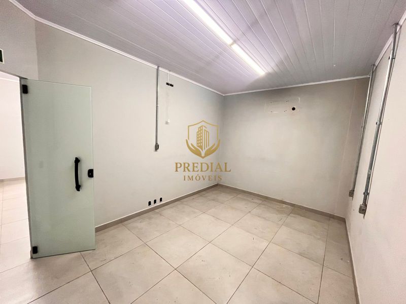 PAVILHÃO no bairro NITERÓI em CANOAS