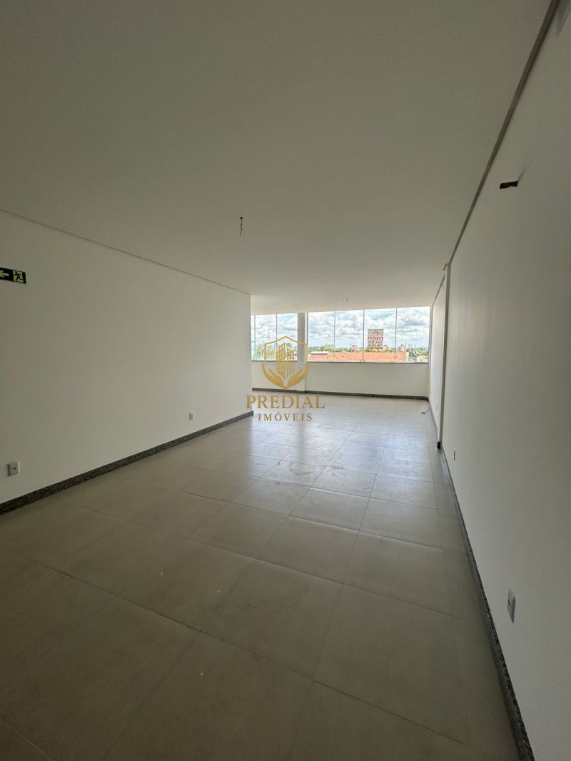 SALA COMERCIAL DISPONÍVEL PARA LOCAÇÃO NA AV BOQUEIRÃO EM CANOAS! 