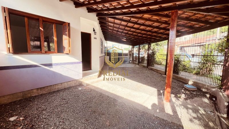 CASA 2 quartos  no bairro OLARIA