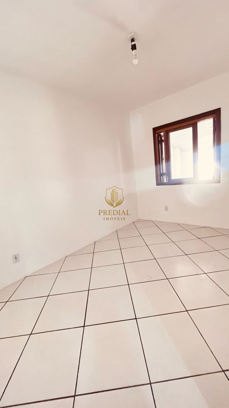 CASA 2 quartos  no bairro OLARIA