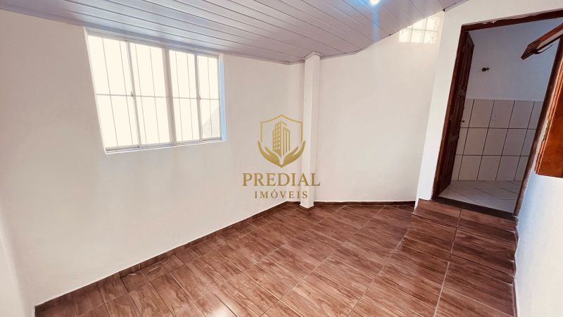 CASA 2 quartos  no bairro OLARIA