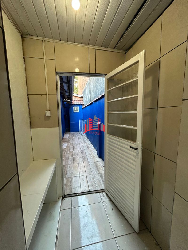 Ampla e confortável casa para locação  ideal para quem busca espaço, praticidade e lazer!