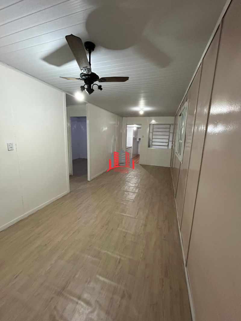 Ampla e confortável casa para locação  ideal para quem busca espaço, praticidade e lazer!