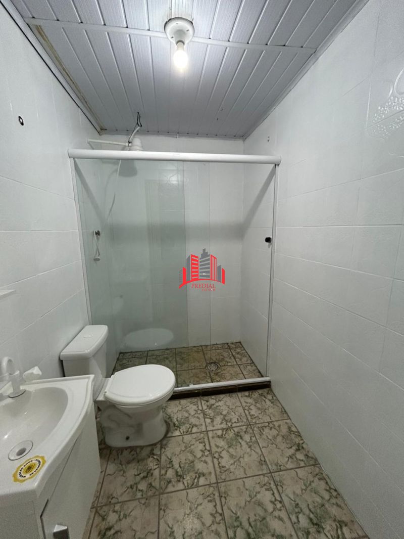 Ampla e confortável casa para locação  ideal para quem busca espaço, praticidade e lazer!