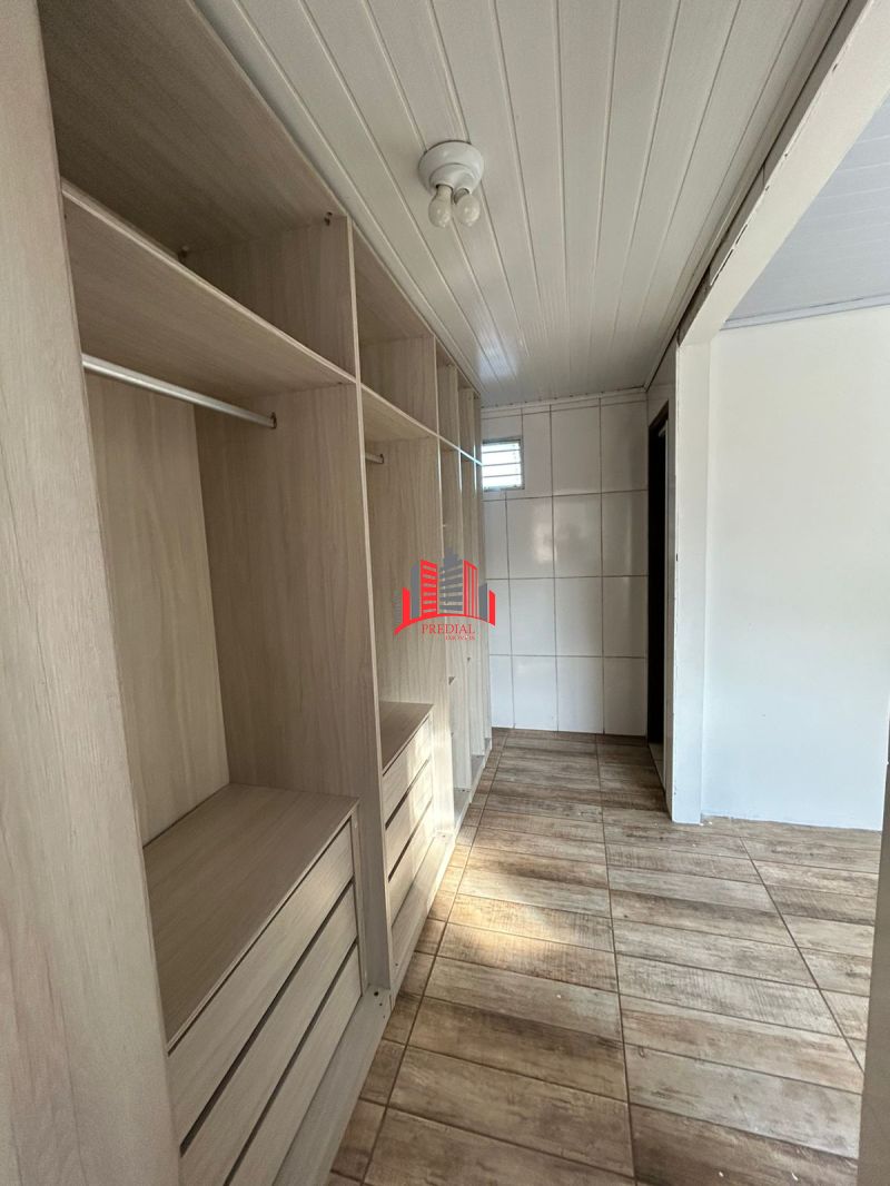 Ampla e confortável casa para locação  ideal para quem busca espaço, praticidade e lazer!