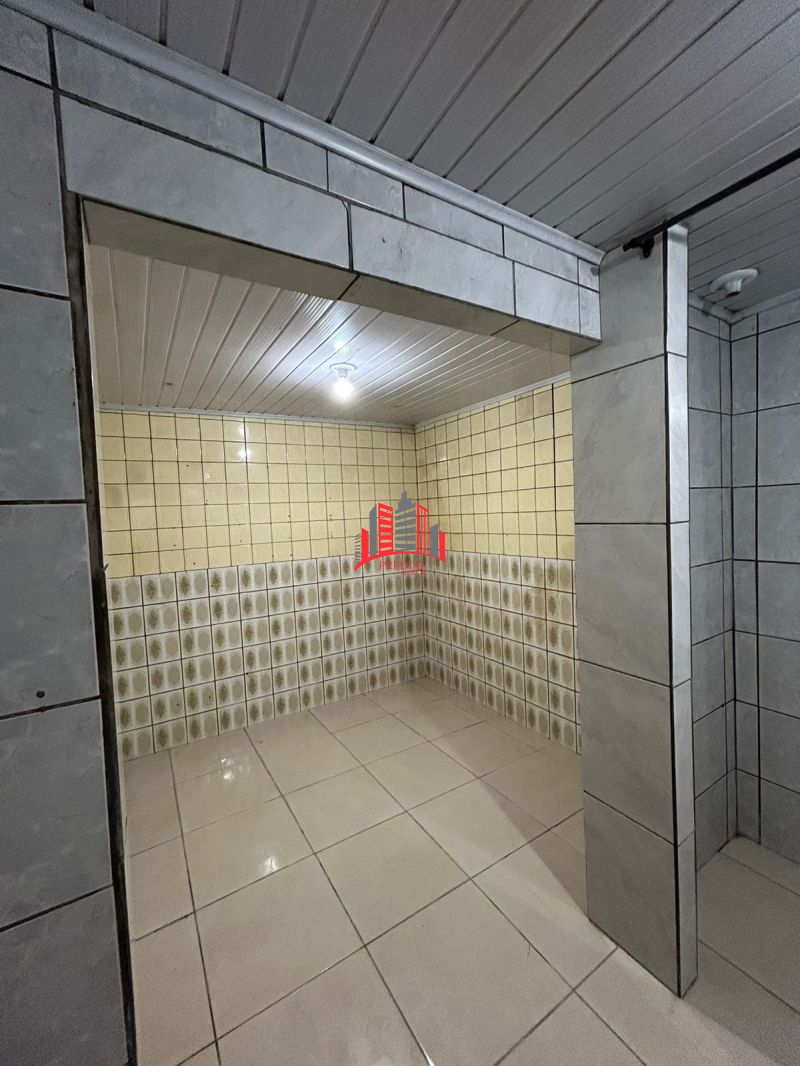 Ampla e confortável casa para locação  ideal para quem busca espaço, praticidade e lazer!