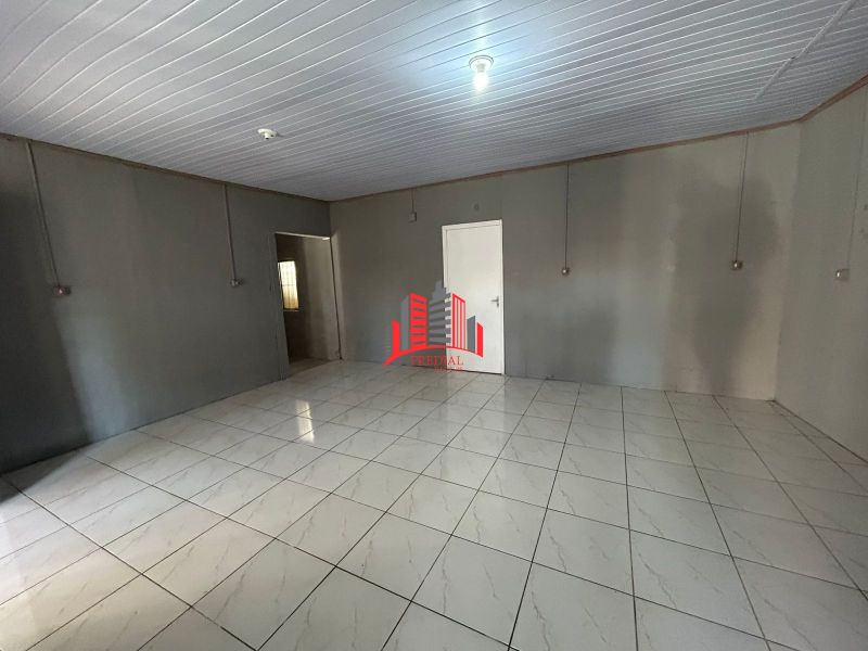Duas lojas de esquina disponíveis para locação no bairro Mathias Velho!