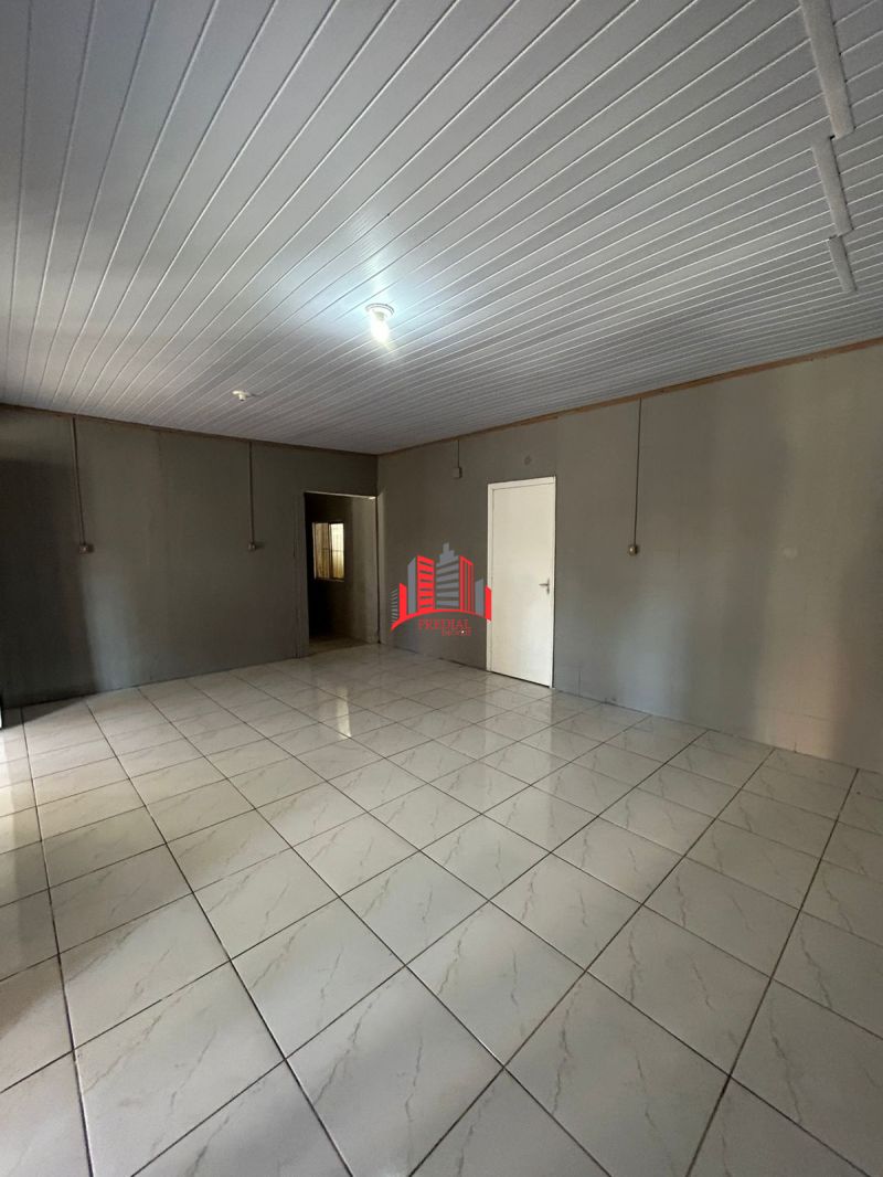Duas lojas de esquina disponíveis para locação no bairro Mathias Velho!