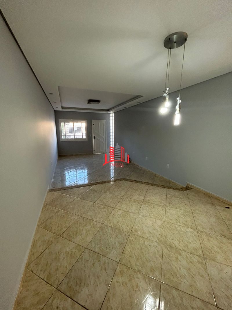 CASA 3 quartos  no bairro FÁTIMA
