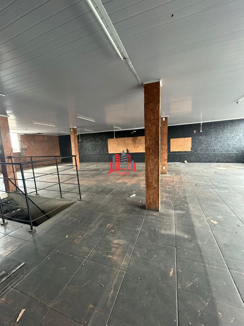 Prédio comercial na Av. Rio Grande do Sul com 2 andares e alto potencial de negócios - Mathias Velho