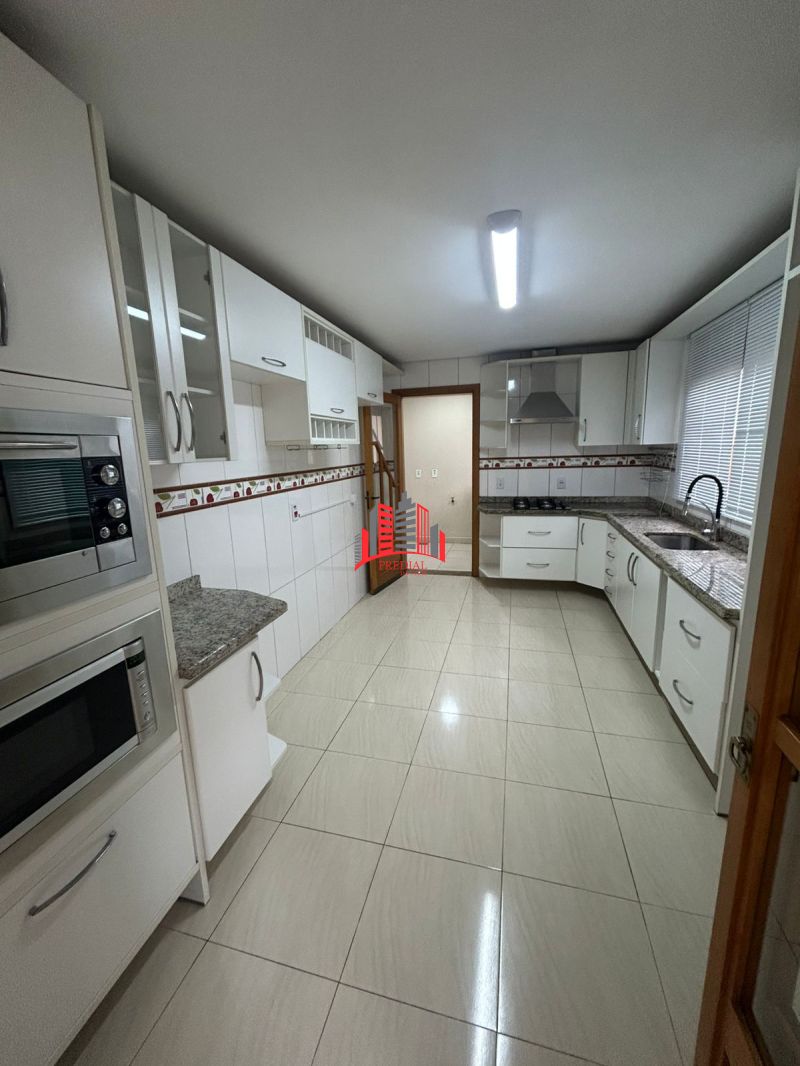 Sobrado alto padrão para locação no bairro Estância Velha em Canoas.