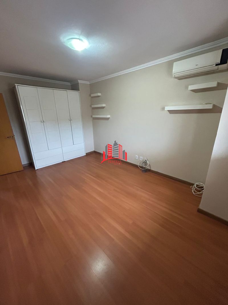 Sobrado alto padrão para locação no bairro Estância Velha em Canoas.