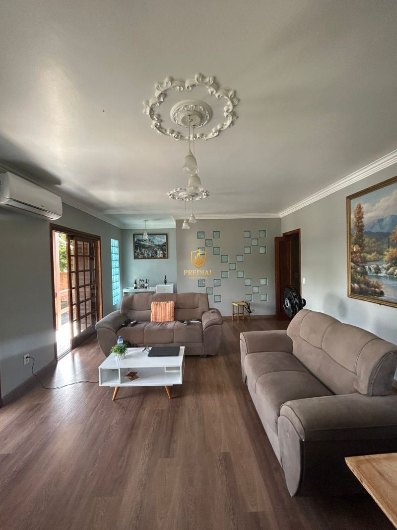 CASA 5D no bairro CENTRO em CANOAS