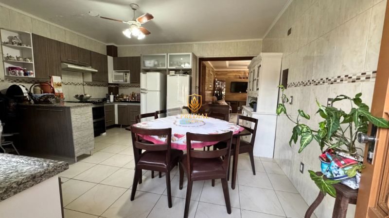 SOBRADO PARA LOCAÇÃO NO BAIRRO ESTÂNCIA VELHA!